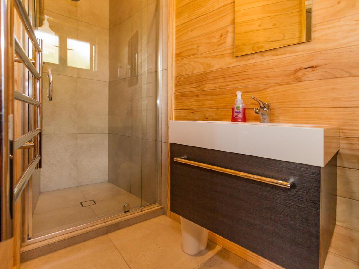 The Snowglobe - Ohakune Modern Yurt Style Chalet Exteriör bild