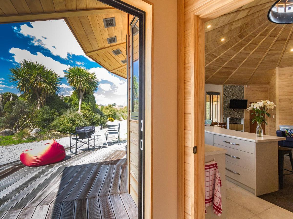 The Snowglobe - Ohakune Modern Yurt Style Chalet Exteriör bild